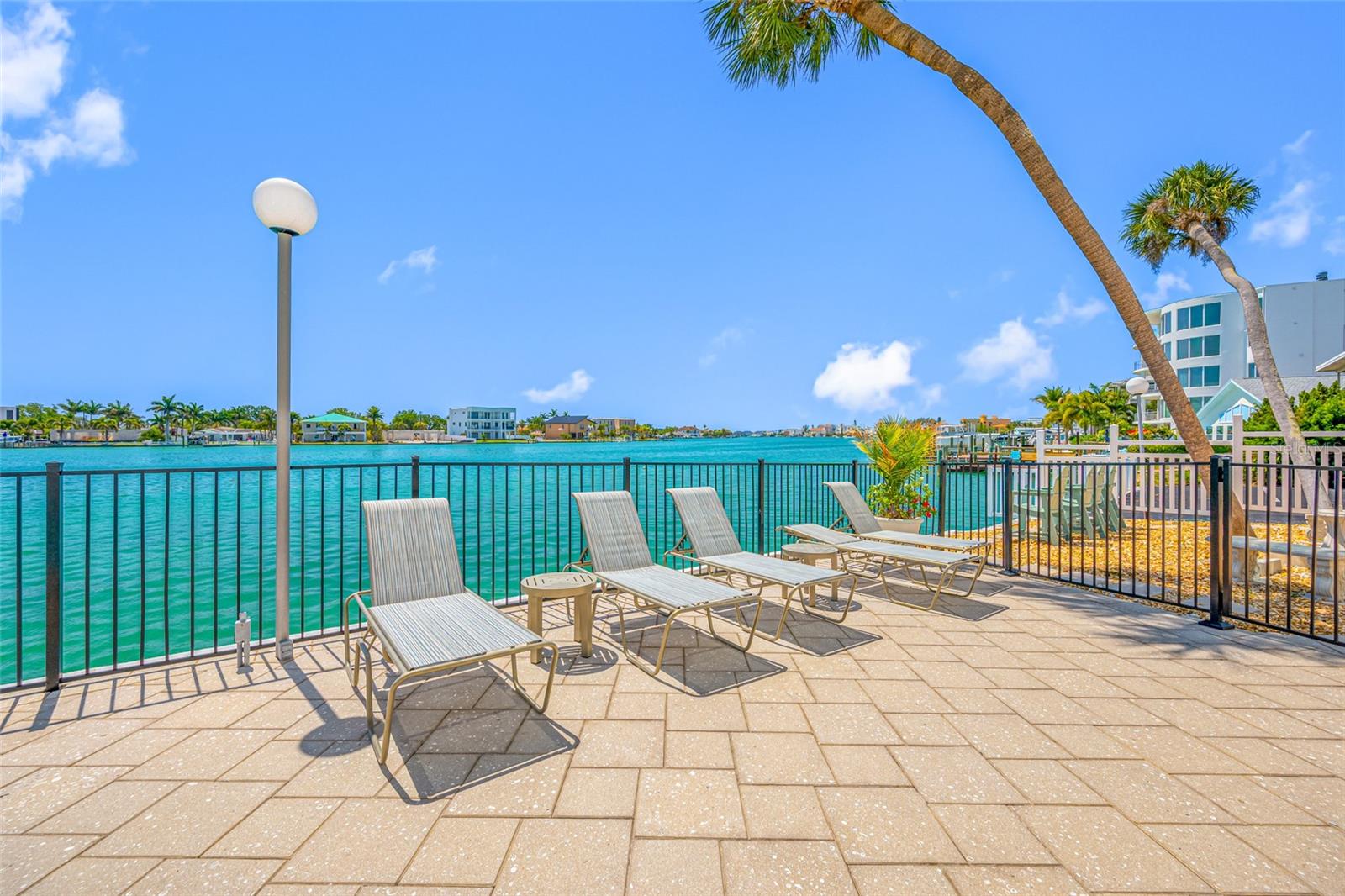 Image 37 of 52 For 285 107th Avenue 306