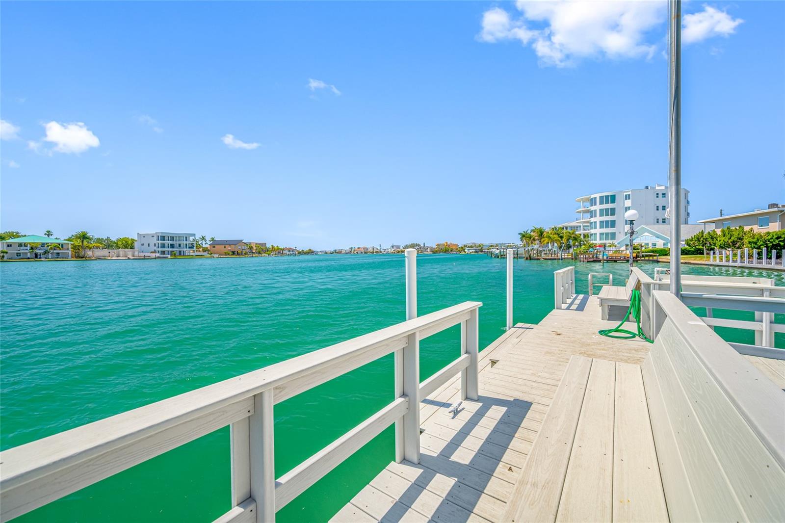 Image 39 of 52 For 285 107th Avenue 306