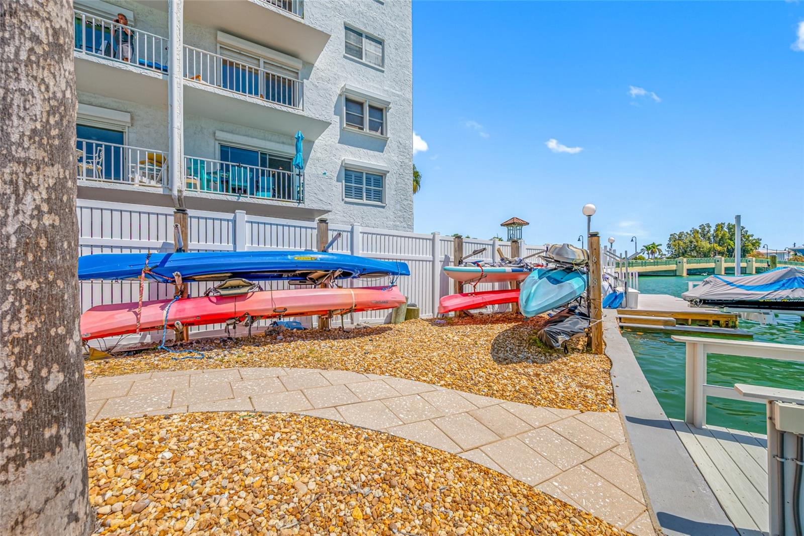 Image 40 of 52 For 285 107th Avenue 306