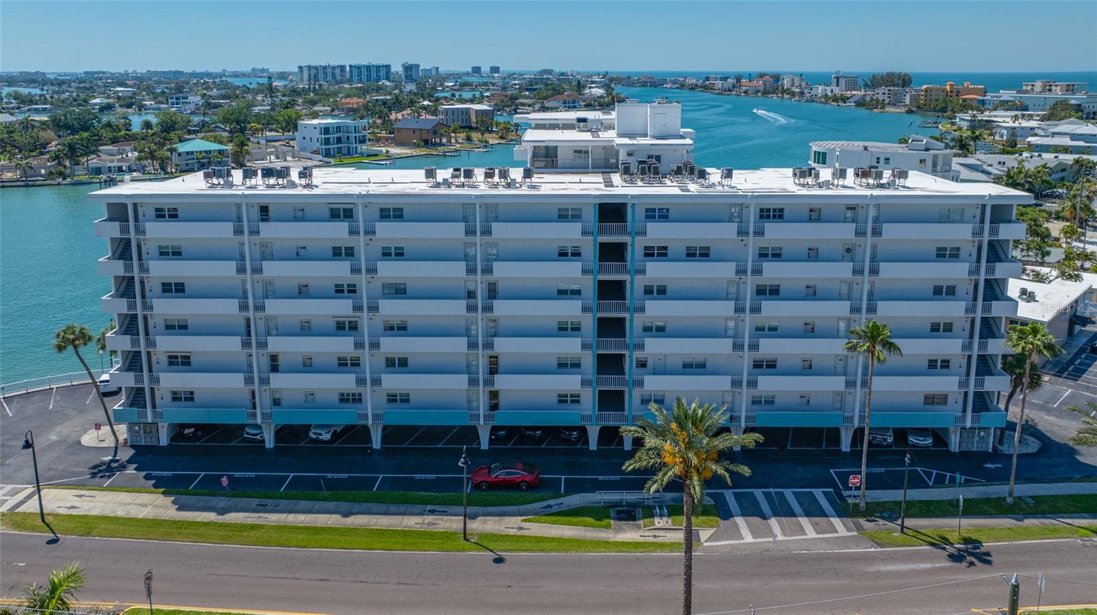 Image 43 of 52 For 285 107th Avenue 306