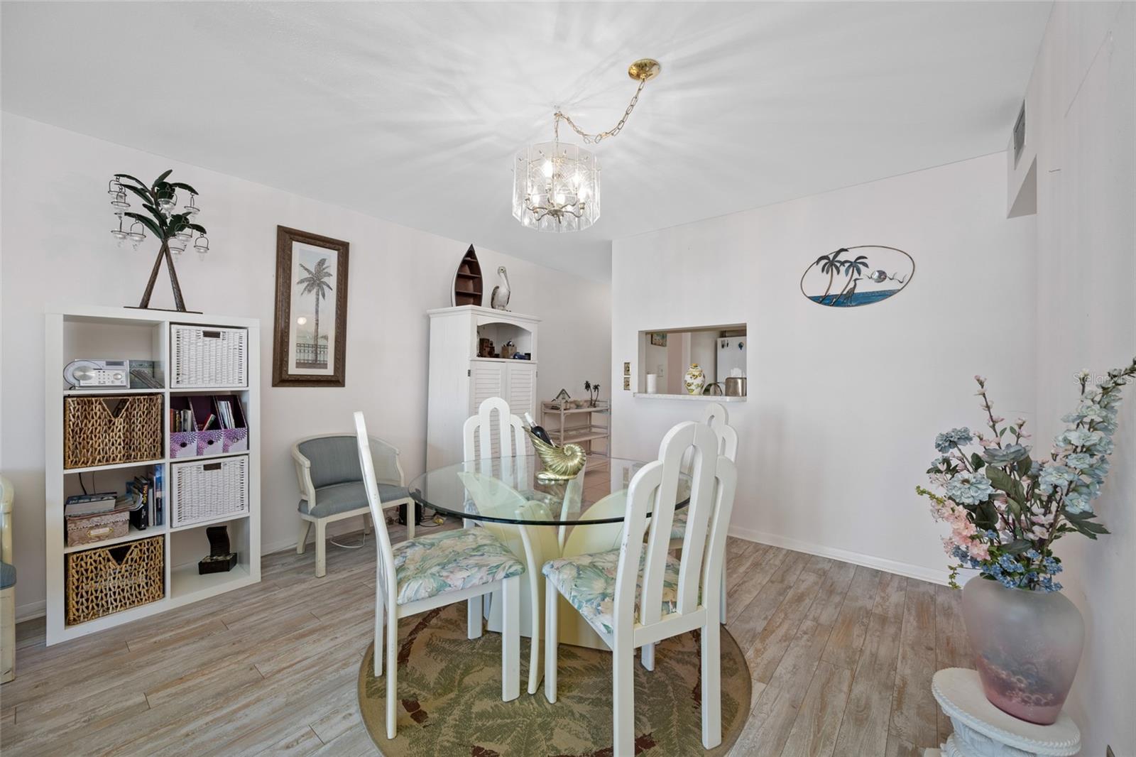 Image 5 of 52 For 285 107th Avenue 306