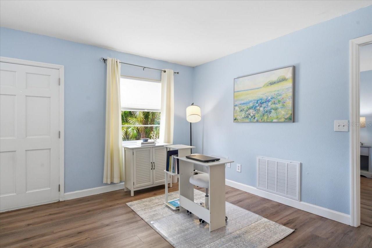 Image 10 of 25 For 12291 Mallory Drive