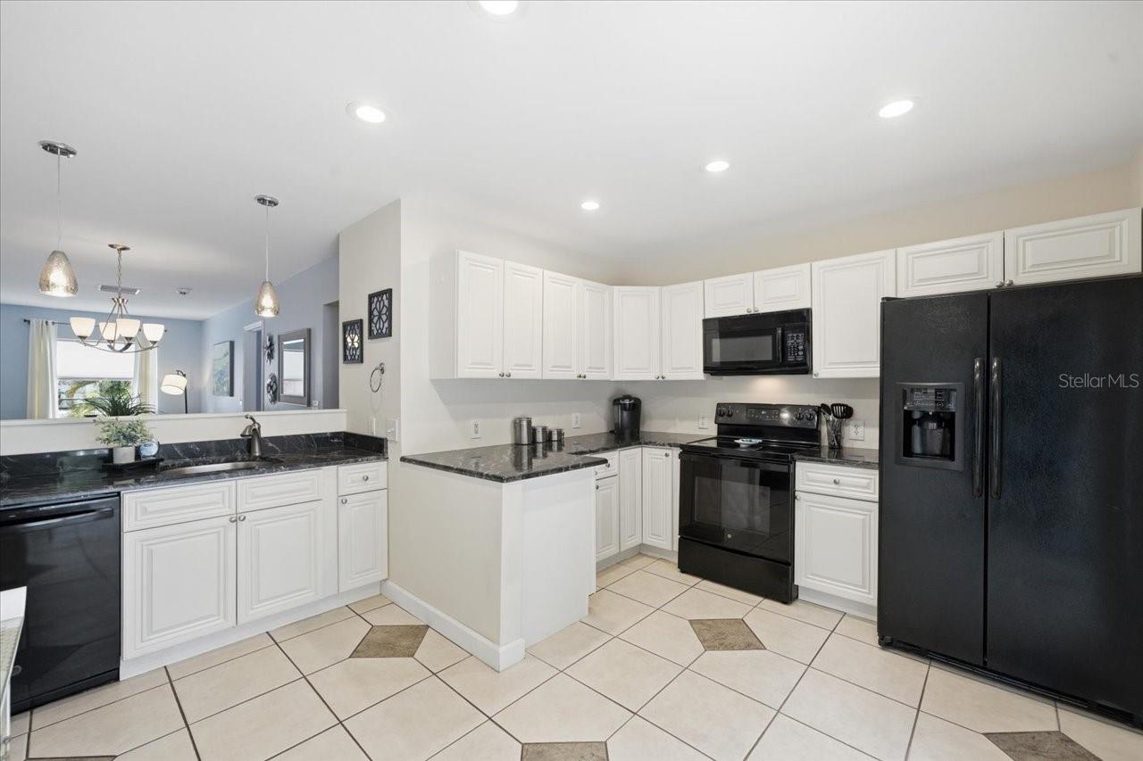 Image 19 of 25 For 12291 Mallory Drive