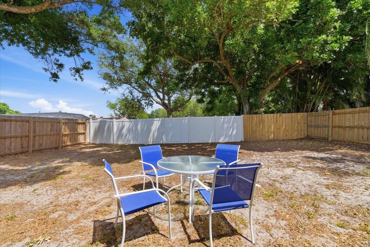 Image 21 of 25 For 12291 Mallory Drive