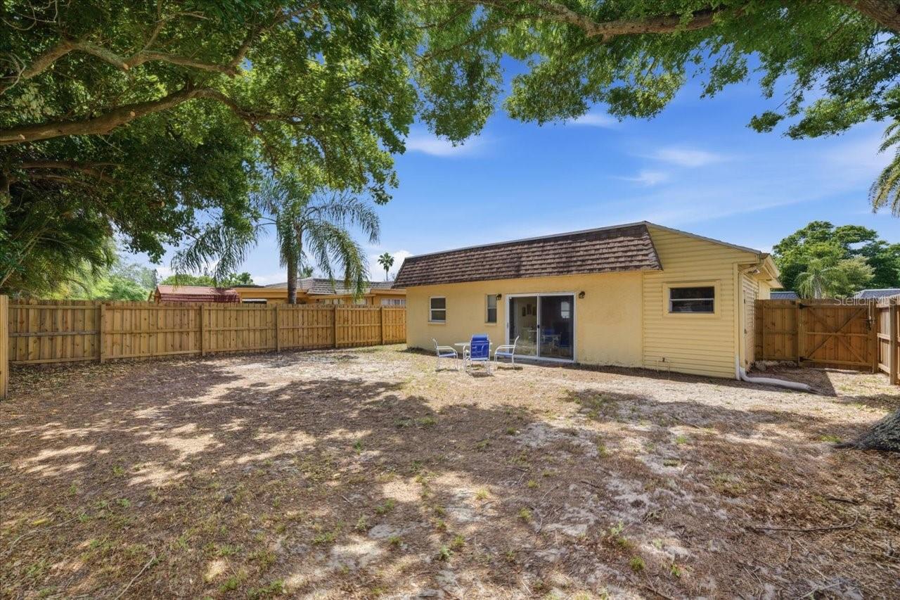 Image 22 of 25 For 12291 Mallory Drive