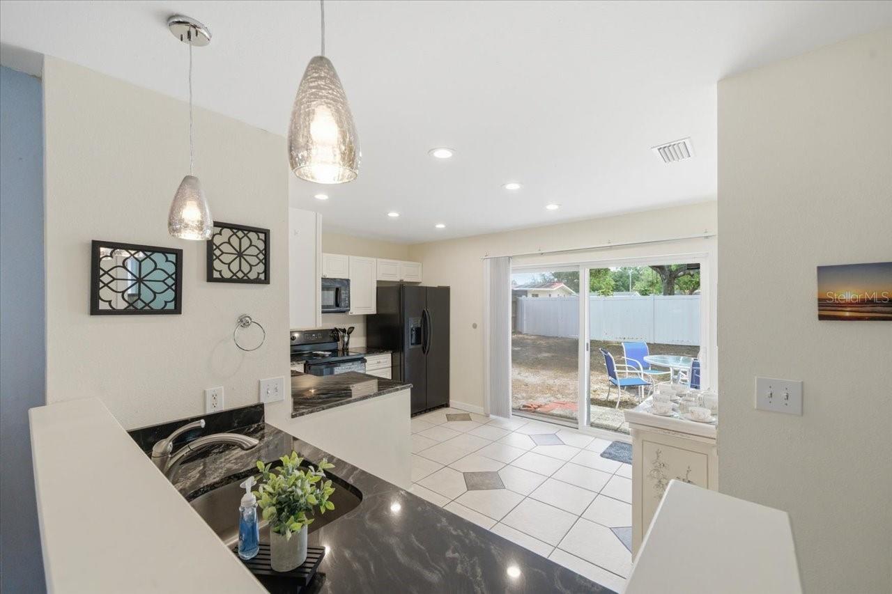 Image 4 of 25 For 12291 Mallory Drive