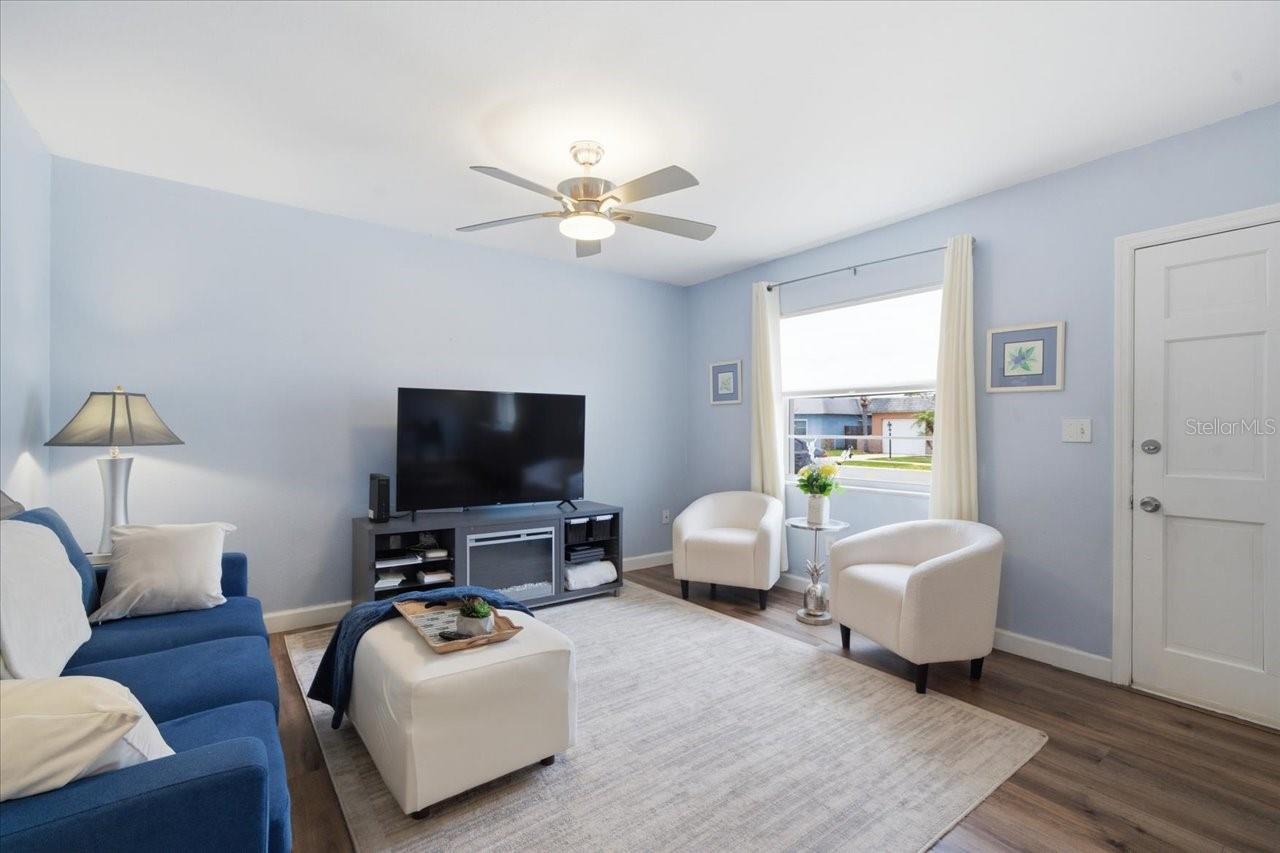 Image 8 of 25 For 12291 Mallory Drive