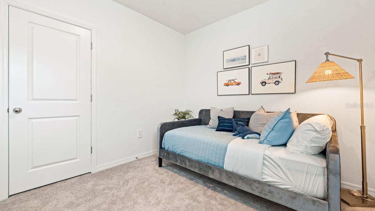 Listing photo id 31 for 13689 Tropical Breeze Way