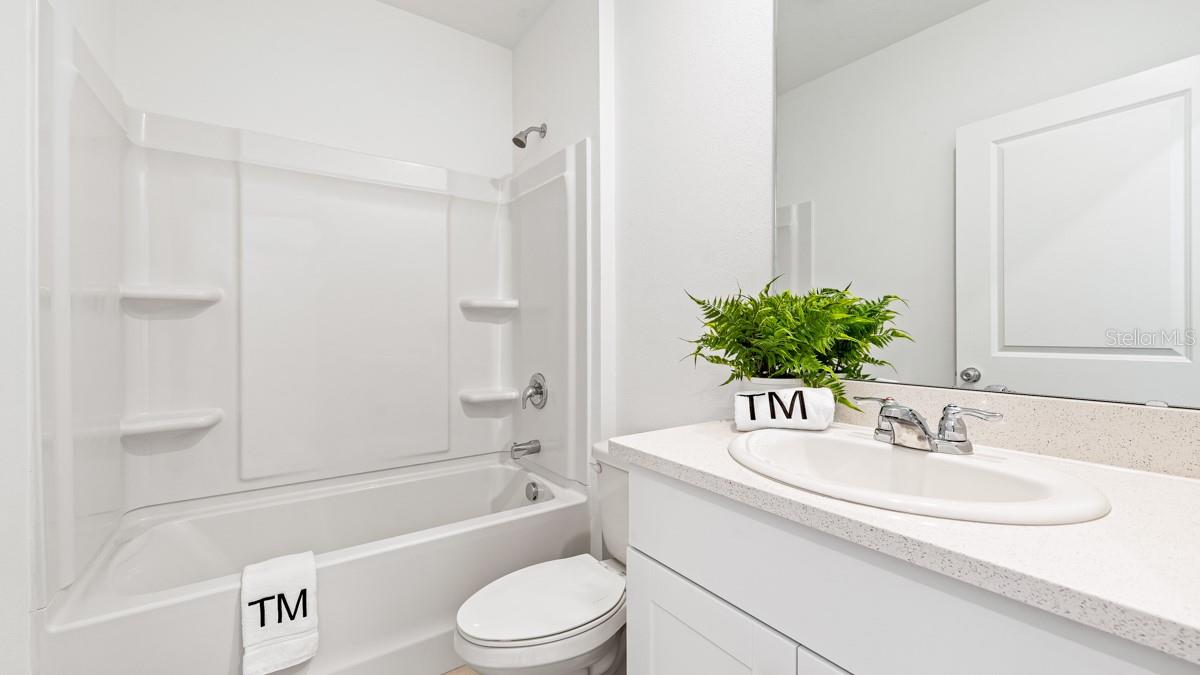 Listing photo id 32 for 13689 Tropical Breeze Way