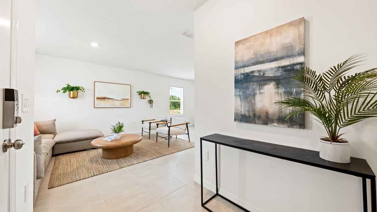 Listing photo id 2 for 13689 Tropical Breeze Way