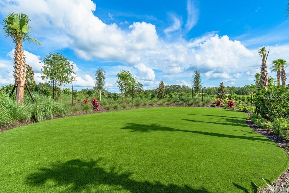 Listing photo id 44 for 13689 Tropical Breeze Way