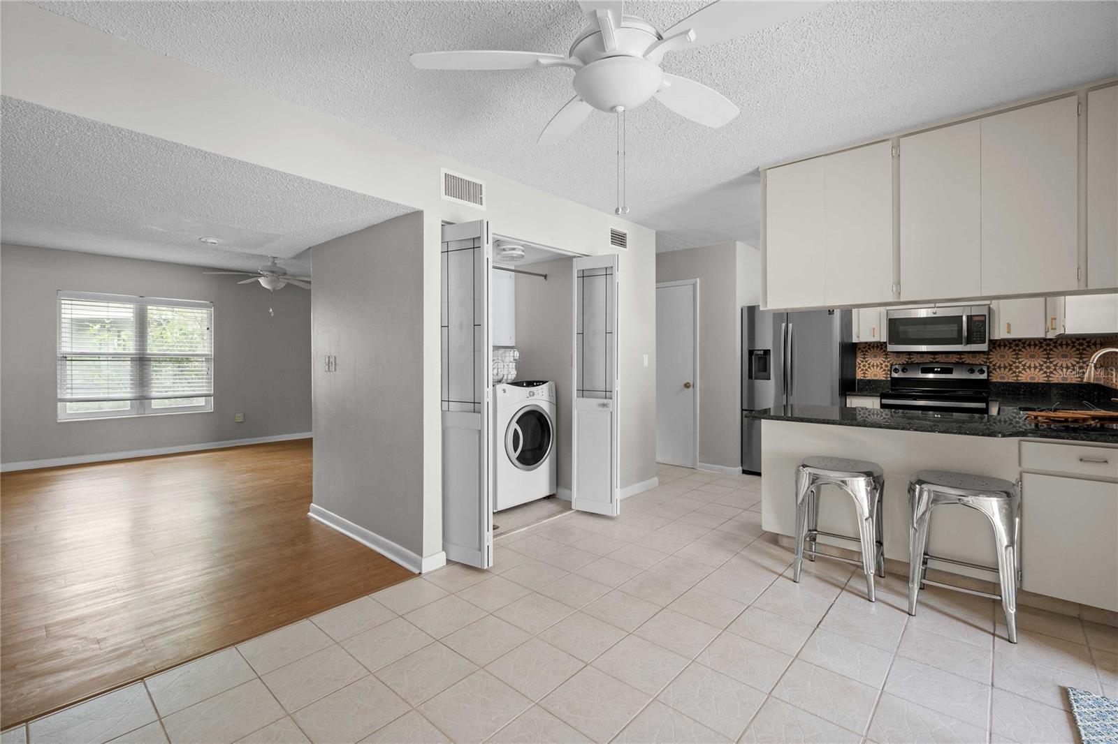 Image 11 of 39 For 7635 Deleon Court