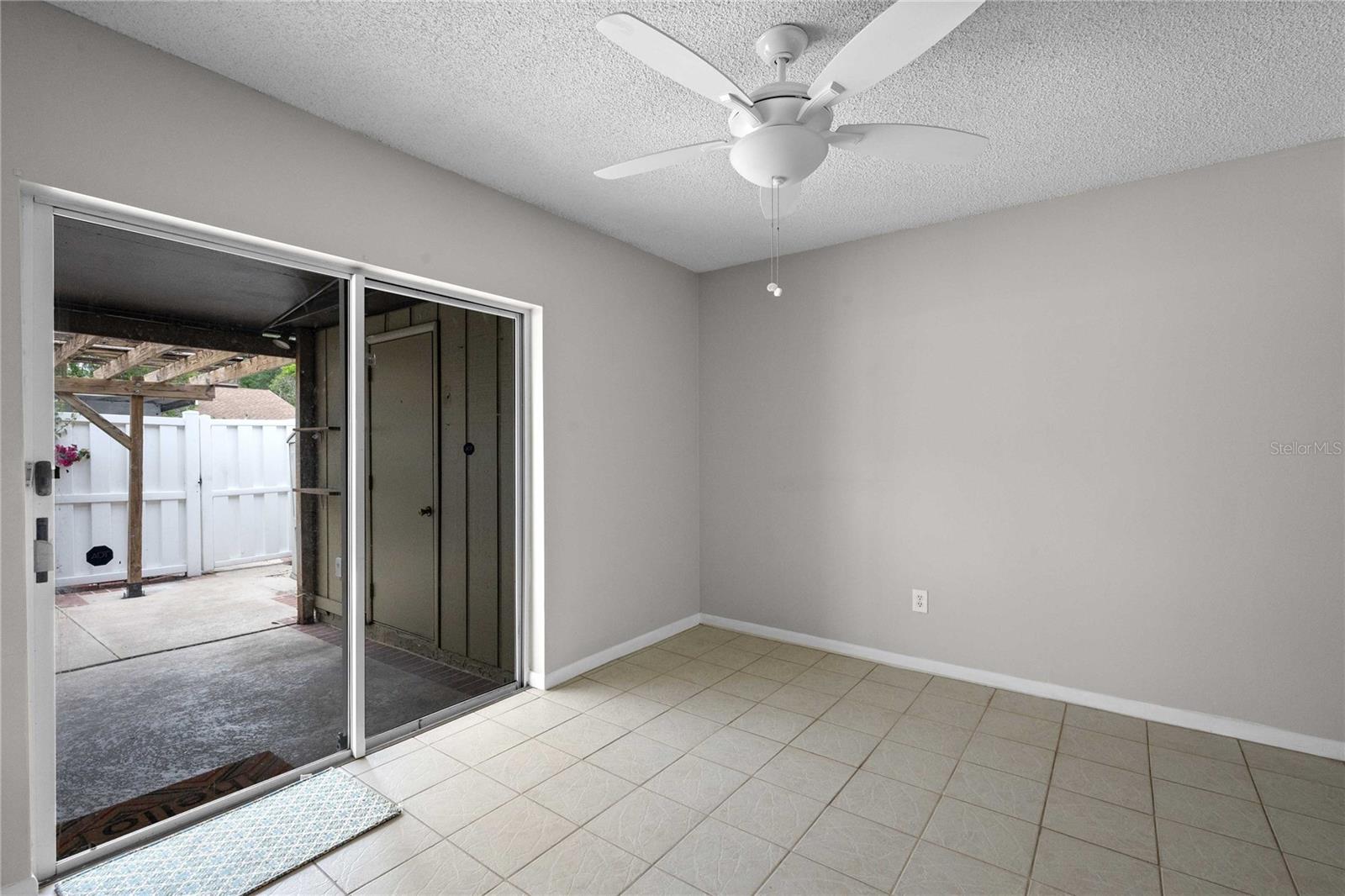 Image 17 of 39 For 7635 Deleon Court