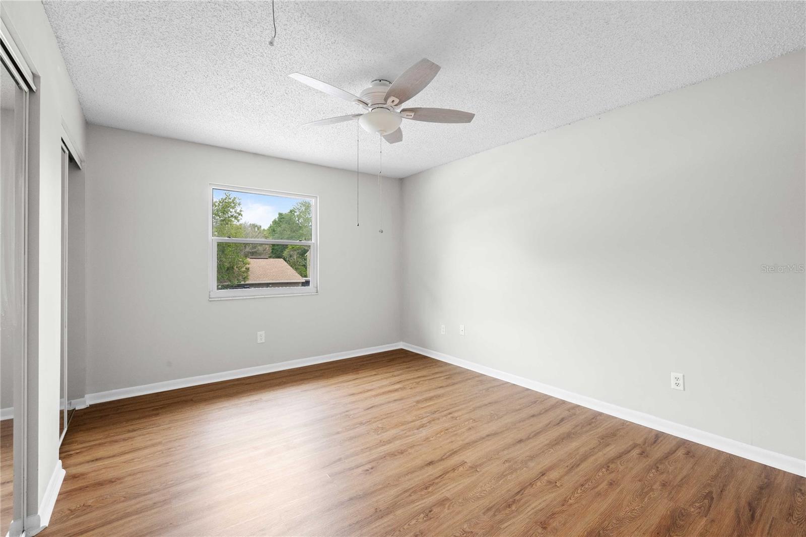 Image 26 of 39 For 7635 Deleon Court