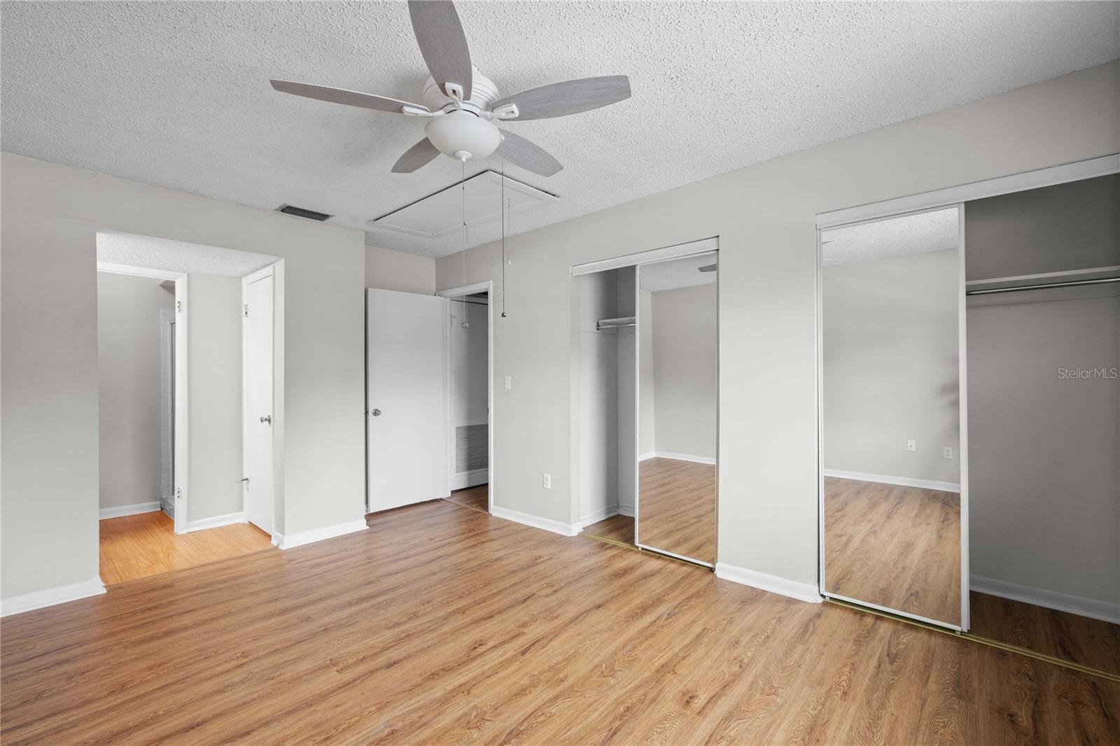 Image 27 of 39 For 7635 Deleon Court