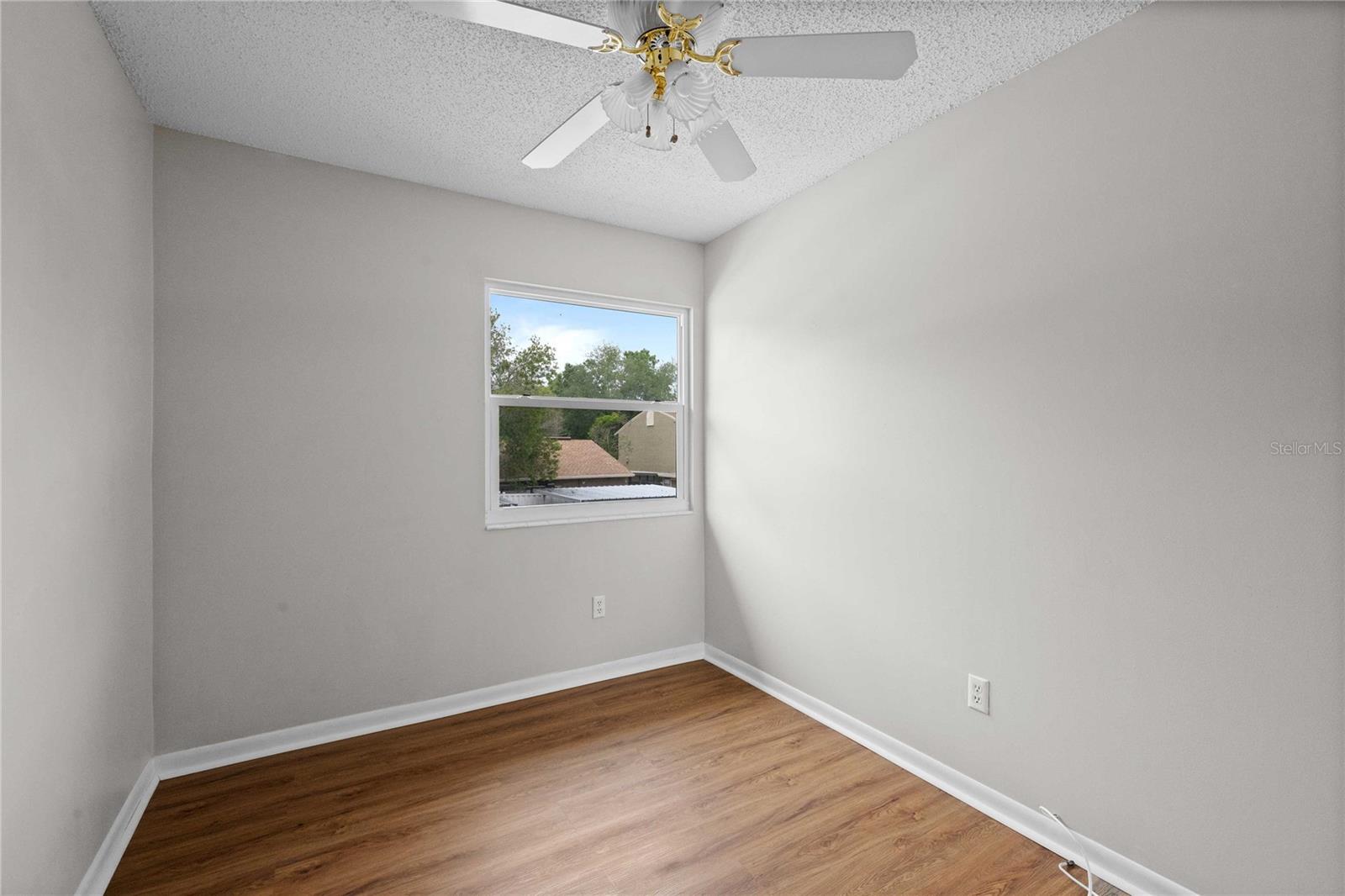 Image 35 of 39 For 7635 Deleon Court