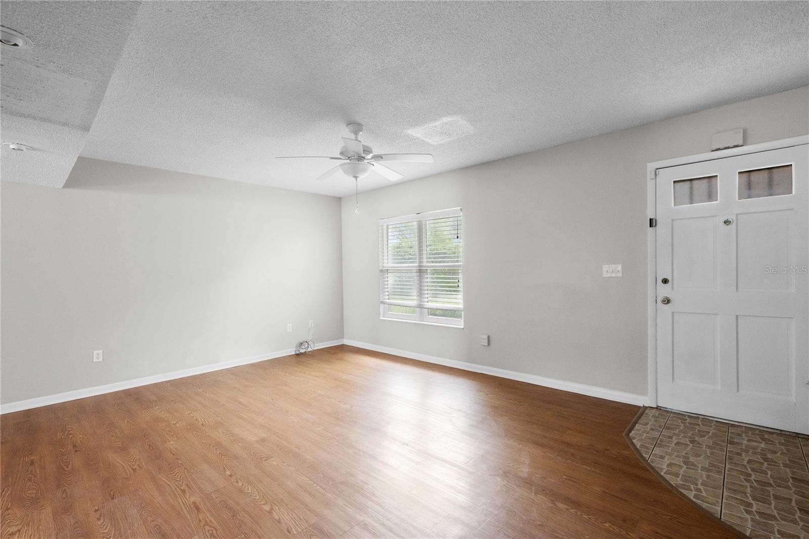 Image 7 of 39 For 7635 Deleon Court