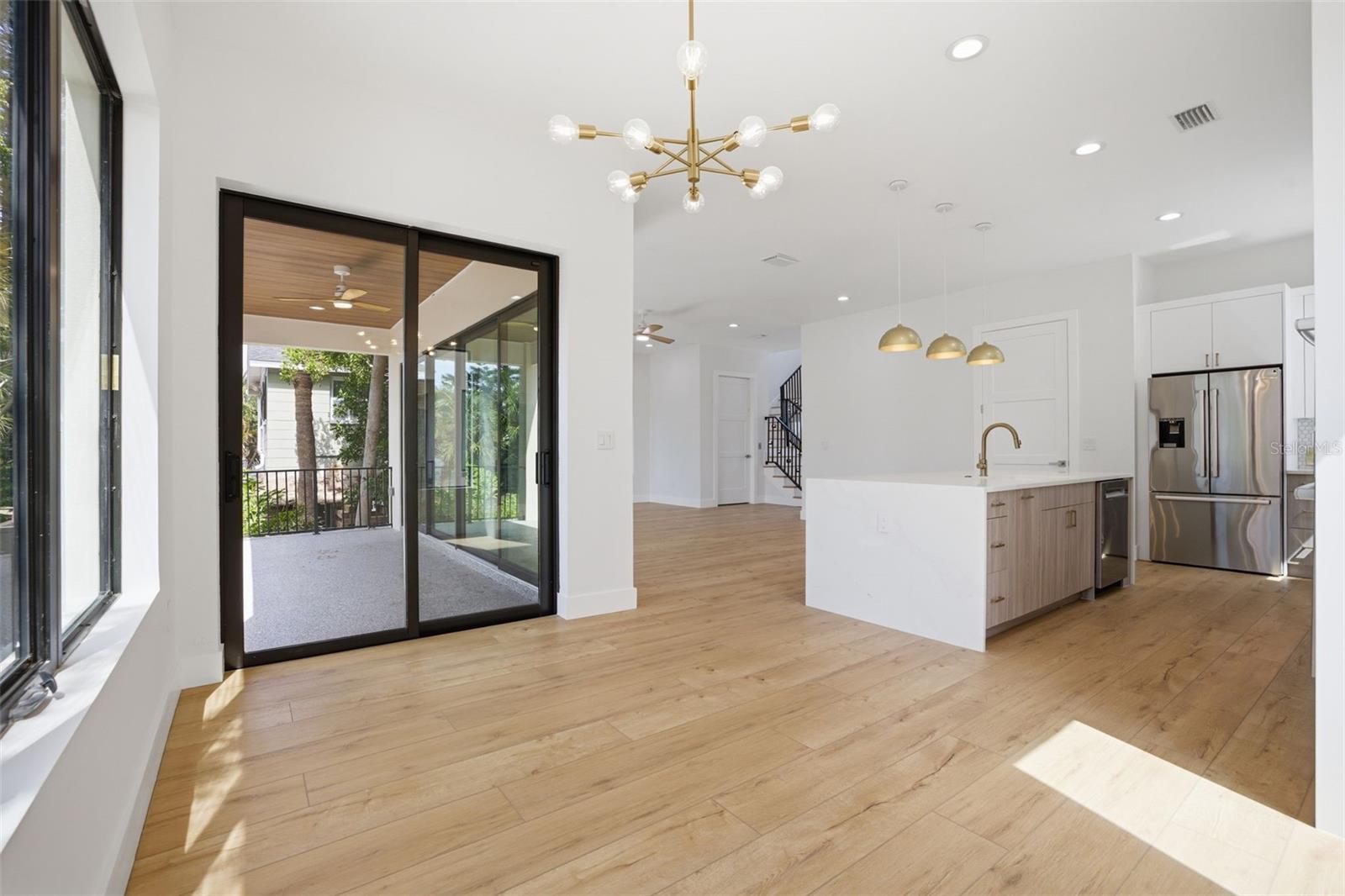 Image 21 of 49 For 1943 Shore Acres Boulevard Ne