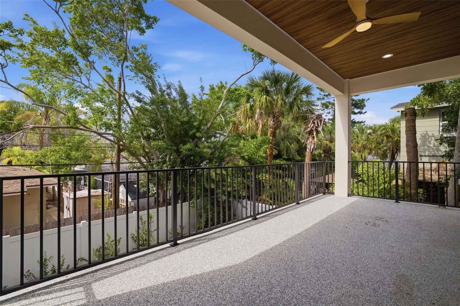 Image 22 of 49 For 1943 Shore Acres Boulevard Ne