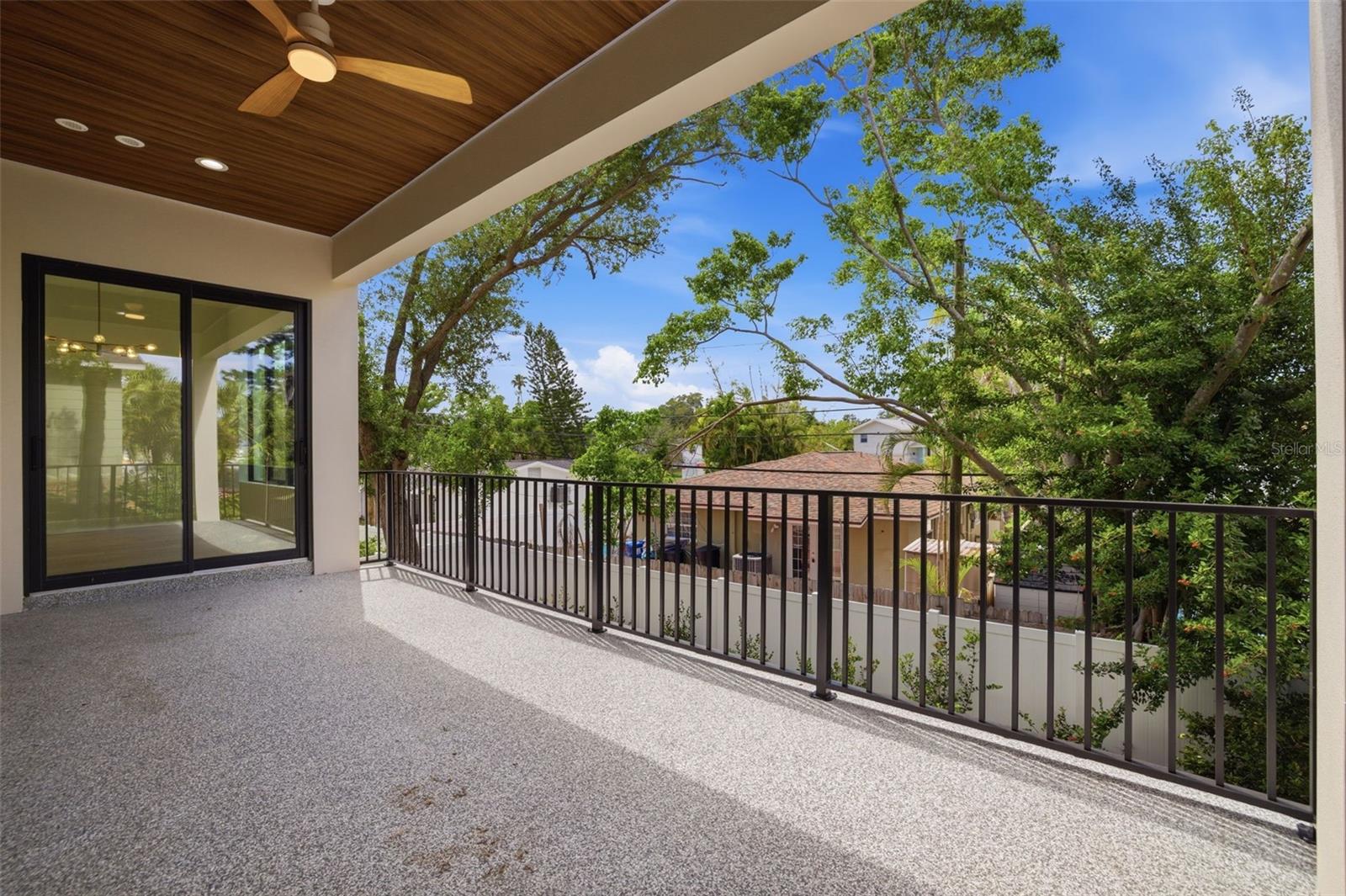 Image 23 of 49 For 1943 Shore Acres Boulevard Ne