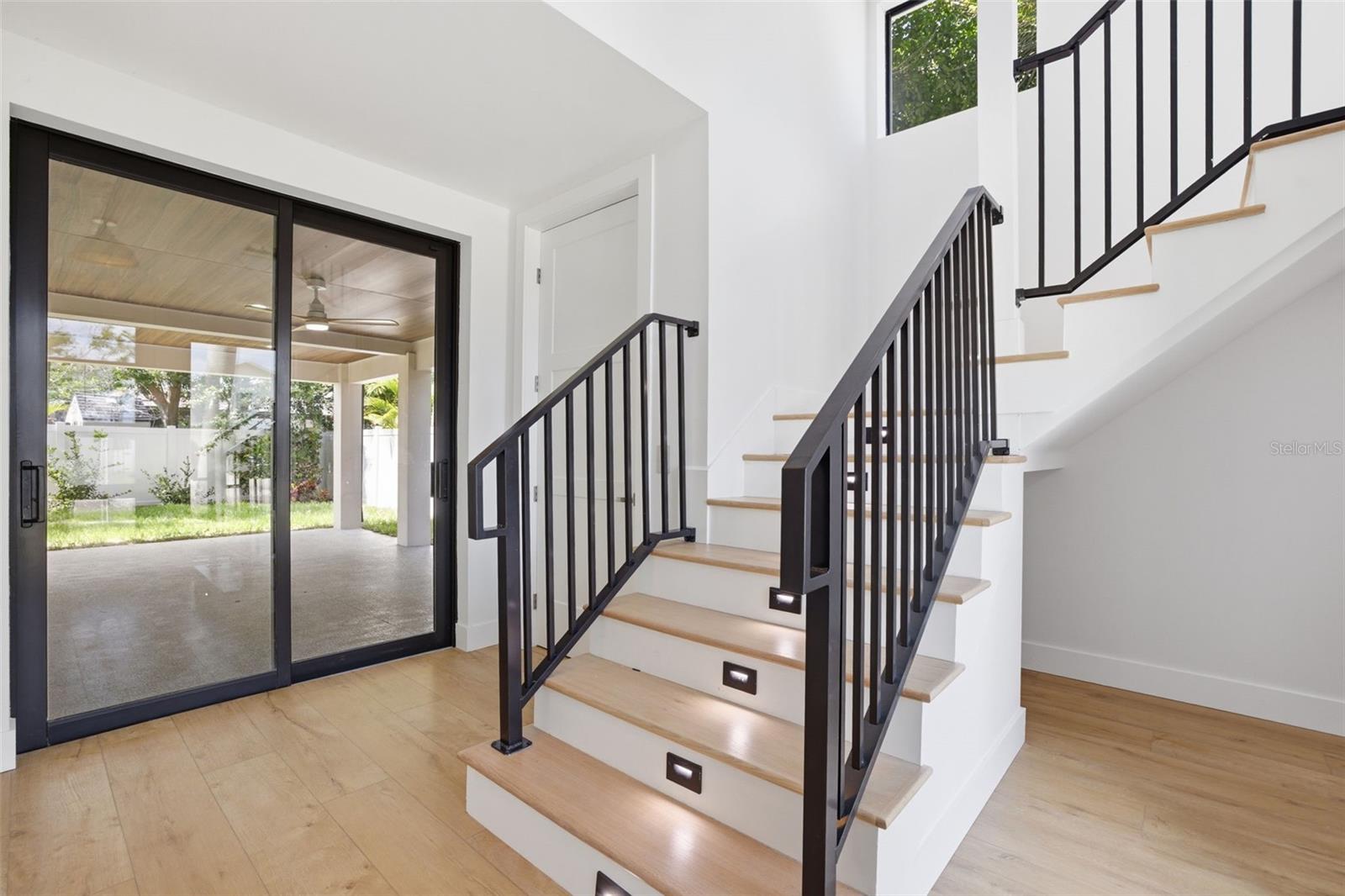 Image 44 of 49 For 1943 Shore Acres Boulevard Ne