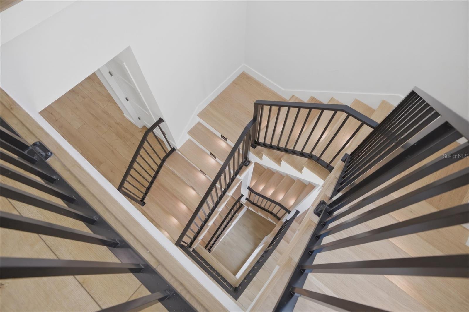 Image 45 of 49 For 1943 Shore Acres Boulevard Ne