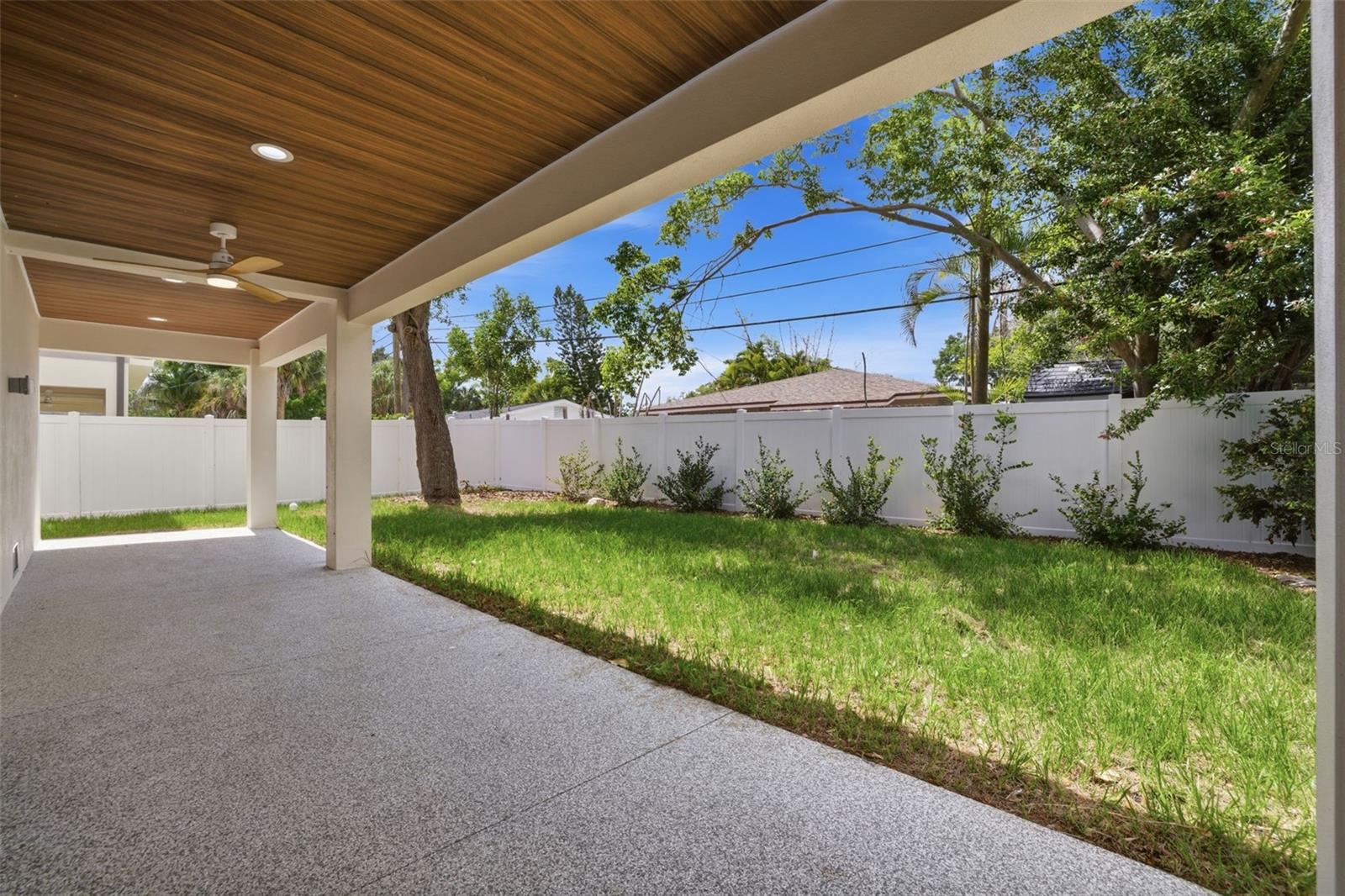 Image 47 of 49 For 1943 Shore Acres Boulevard Ne