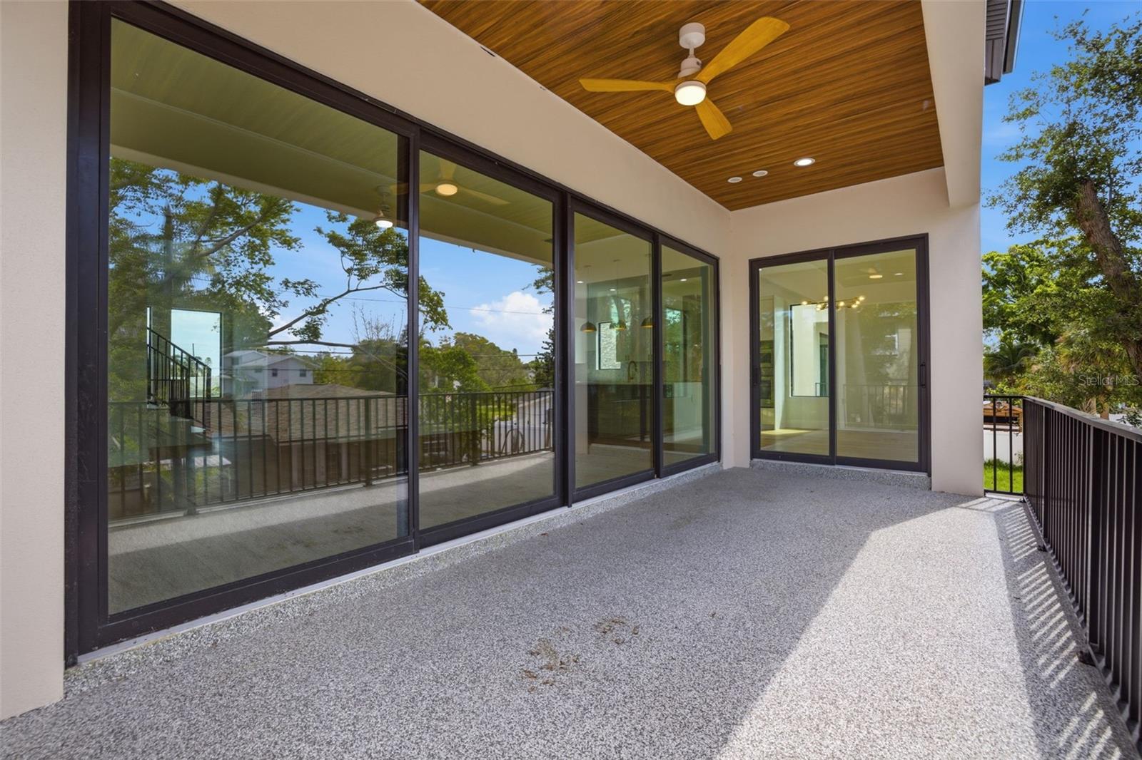 Image 5 of 49 For 1943 Shore Acres Boulevard Ne