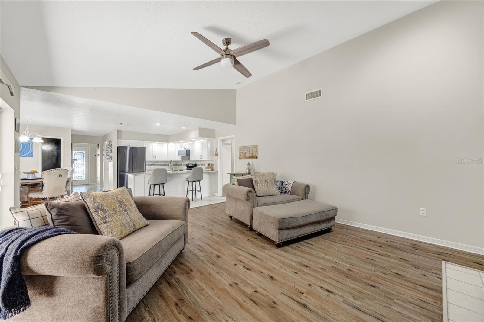 Image 16 of 50 For 3006 Sprawling Oaks Place