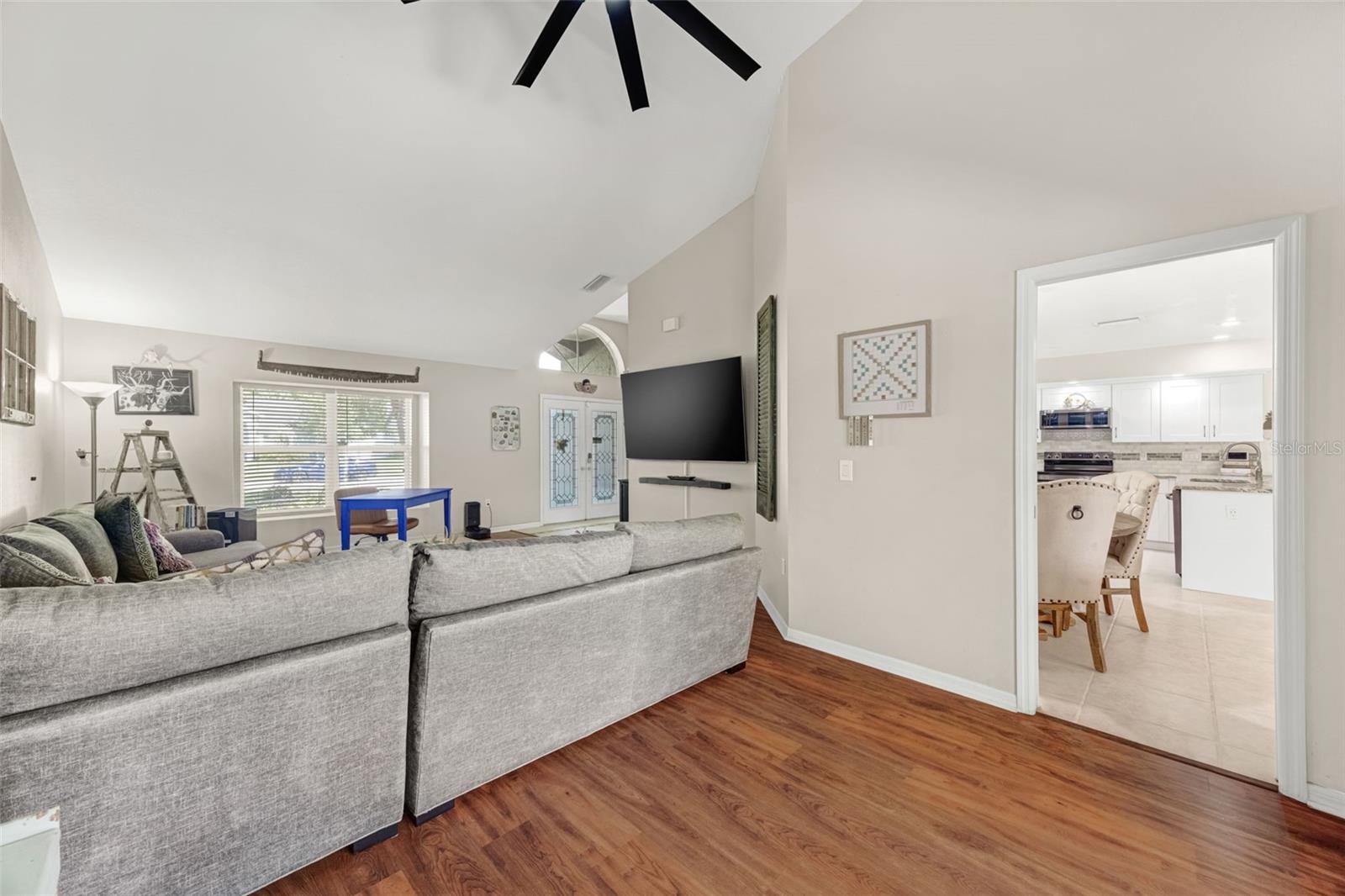 Image 8 of 50 For 3006 Sprawling Oaks Place