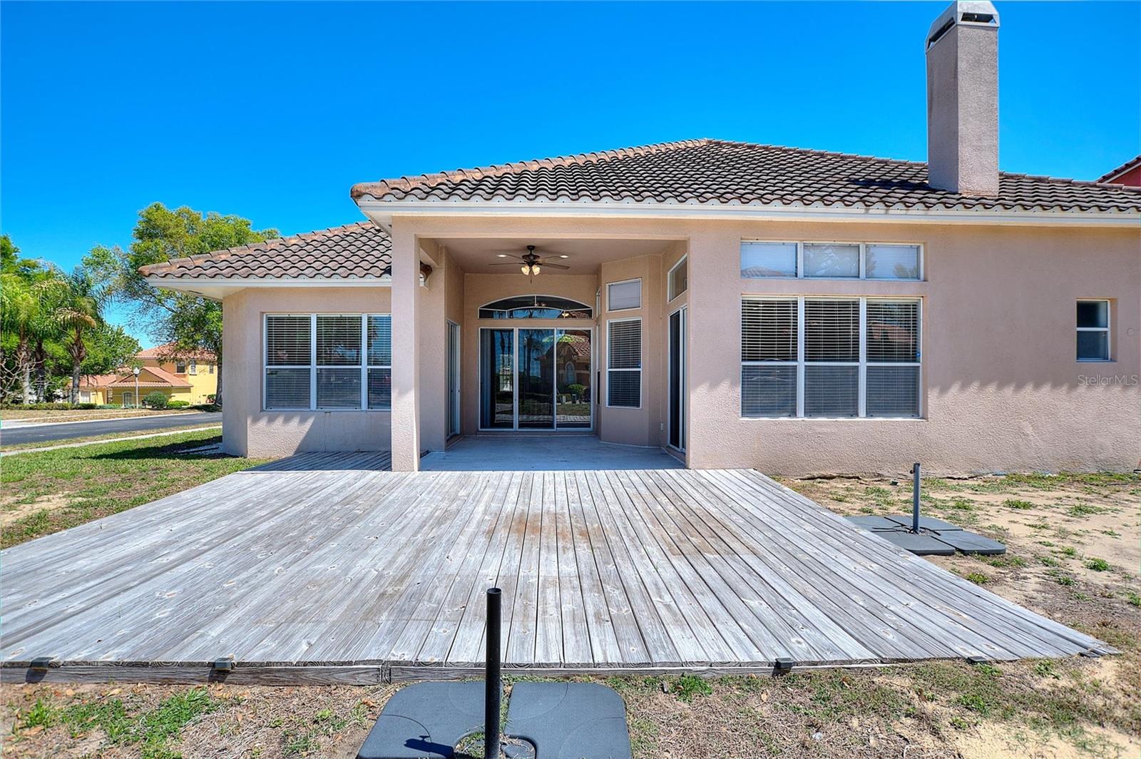 Image 24 of 92 For 419 Chelsea Avenue