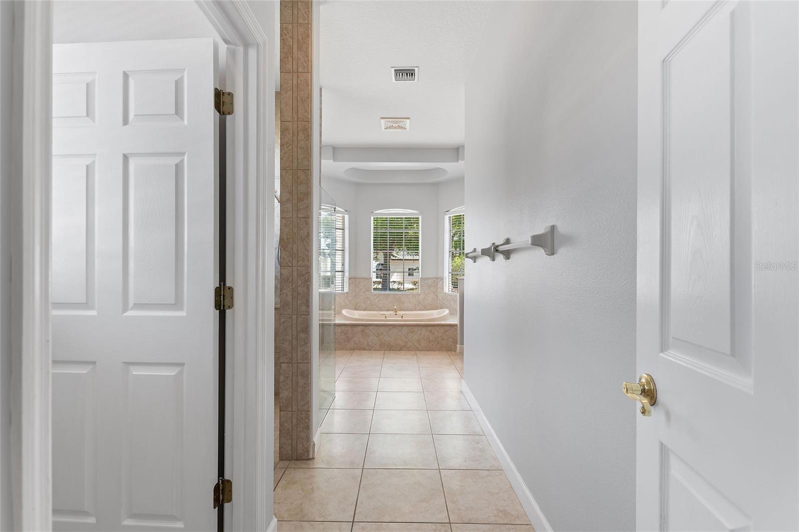 Image 53 of 92 For 419 Chelsea Avenue