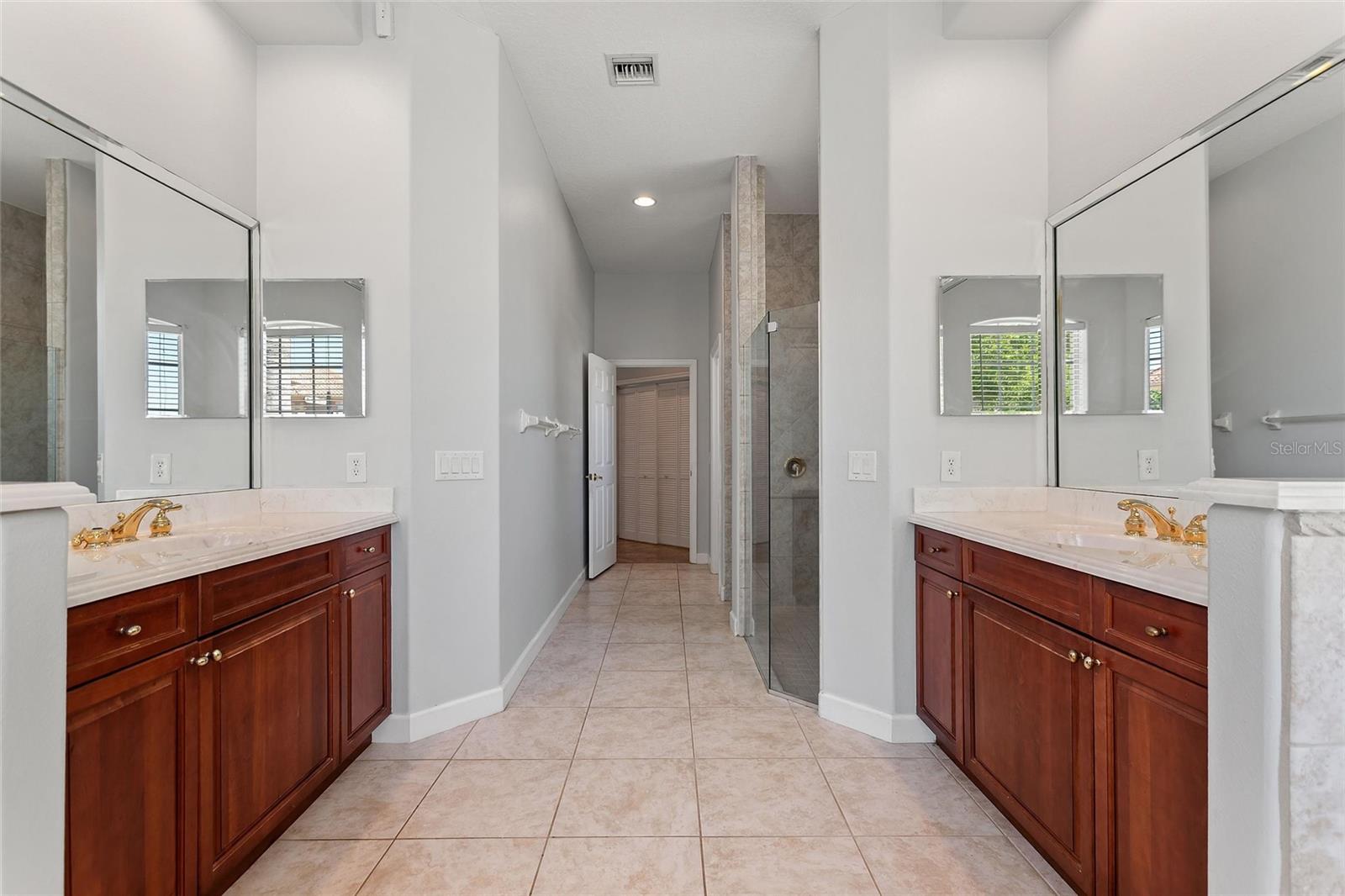 Image 57 of 92 For 419 Chelsea Avenue