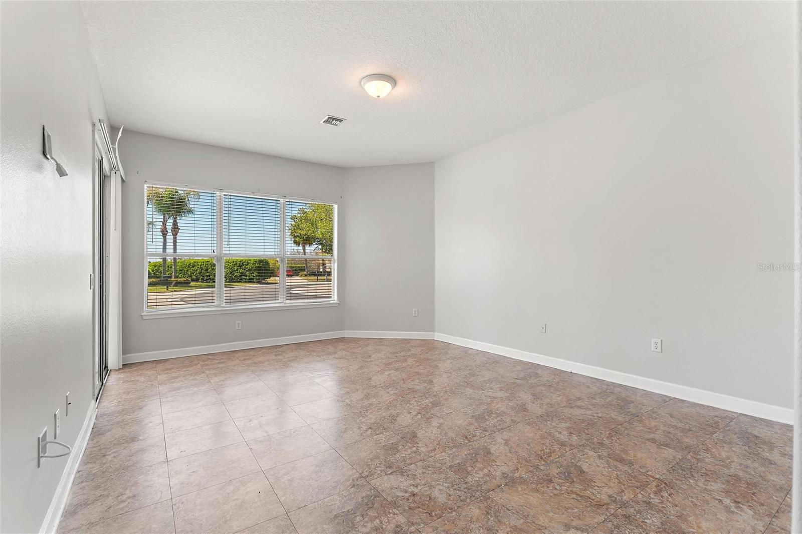 Image 59 of 92 For 419 Chelsea Avenue