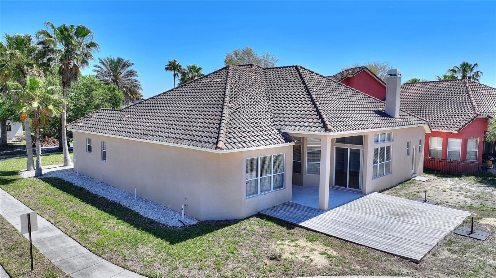 Image 6 of 92 For 419 Chelsea Avenue