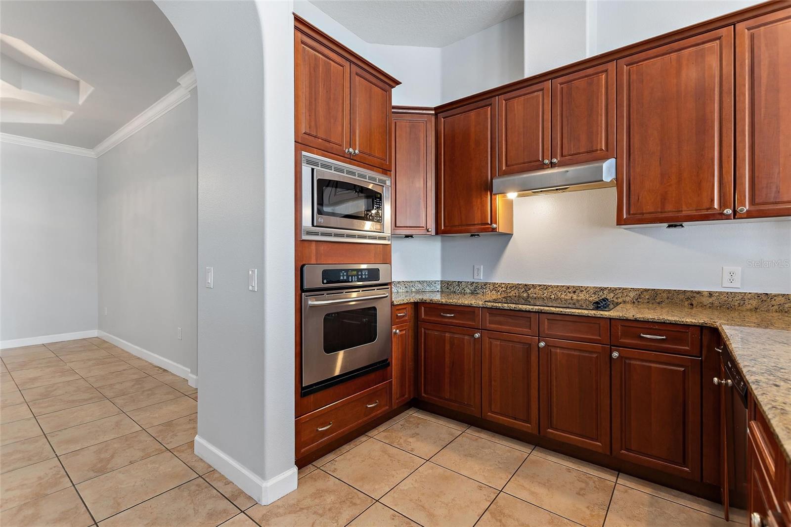 Image 65 of 92 For 419 Chelsea Avenue