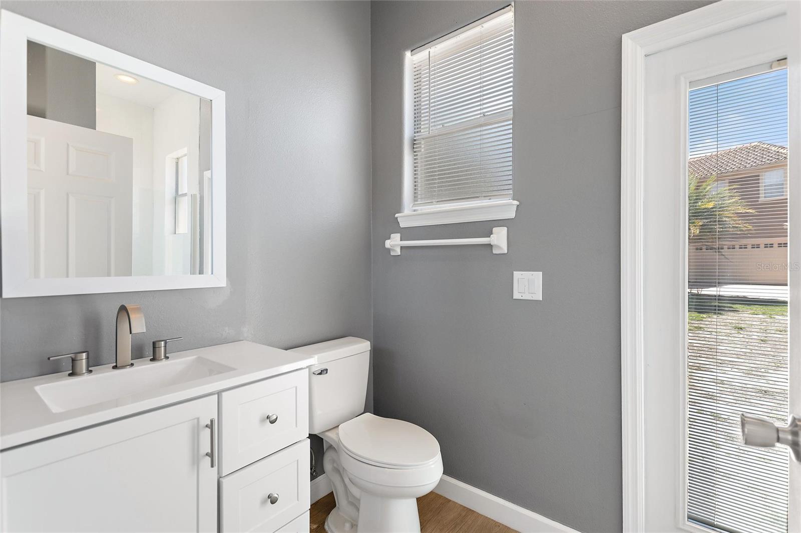 Image 79 of 92 For 419 Chelsea Avenue