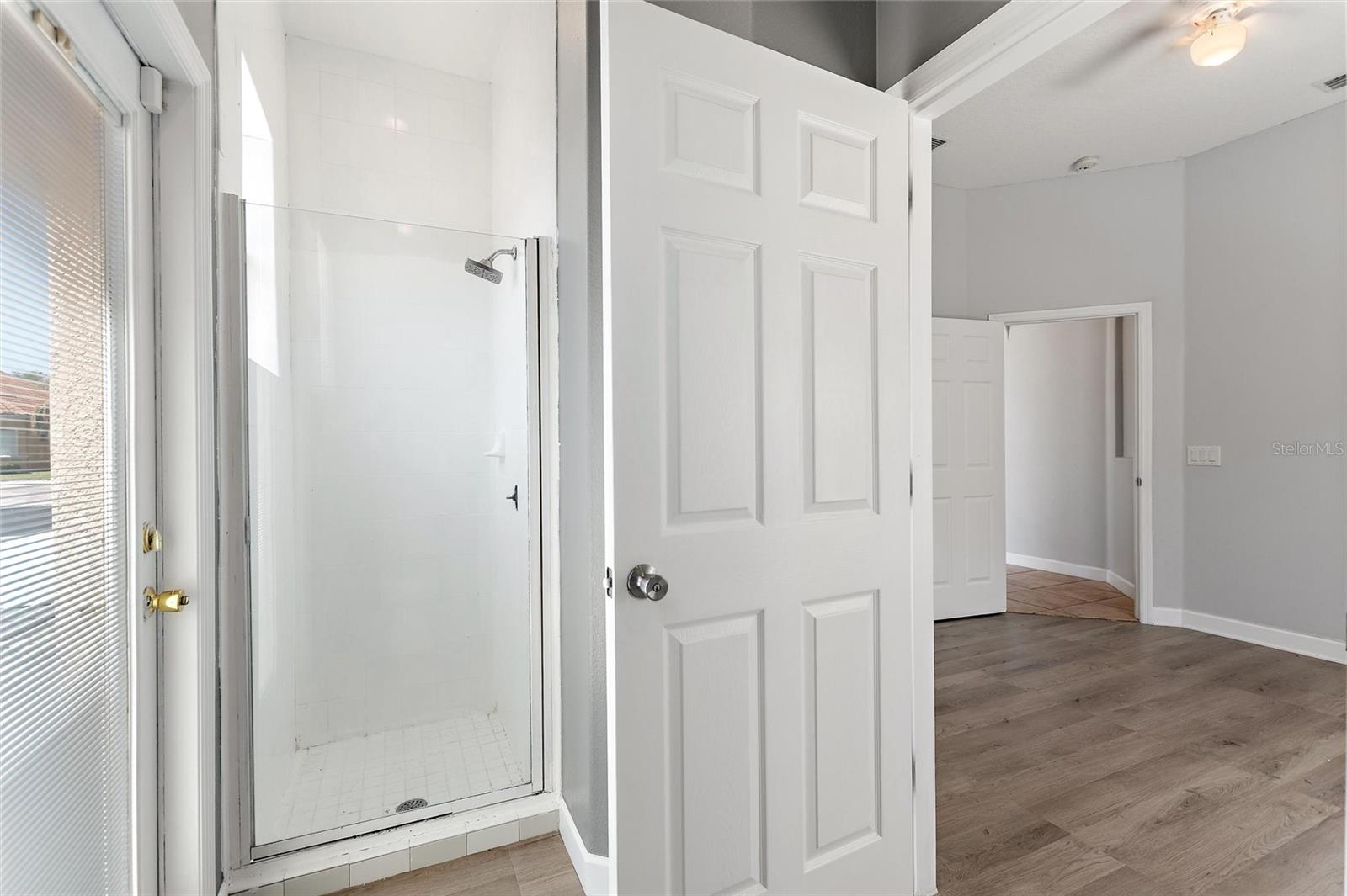 Image 80 of 92 For 419 Chelsea Avenue