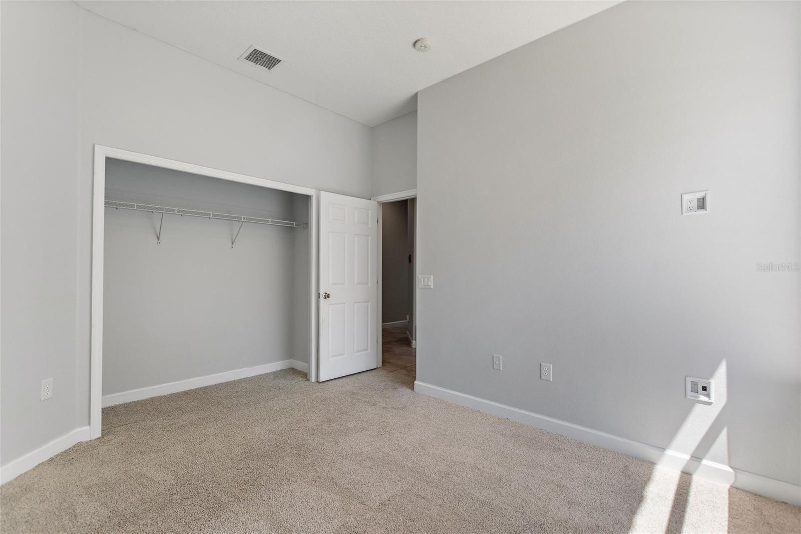 Image 82 of 92 For 419 Chelsea Avenue