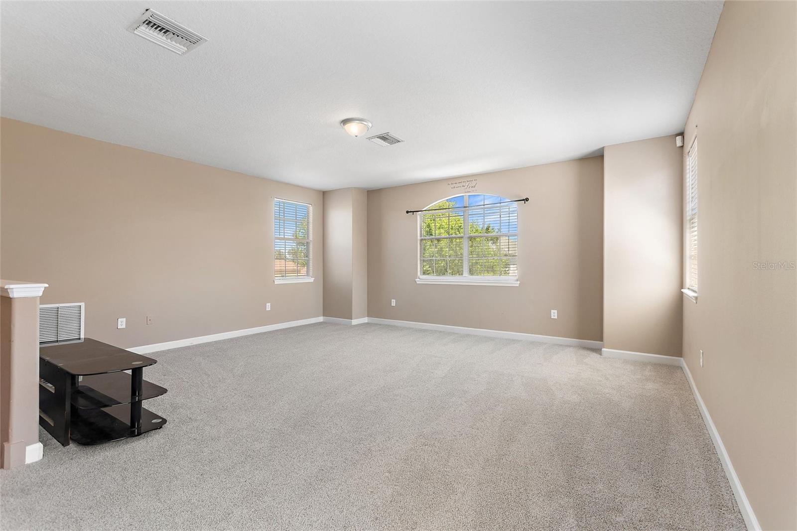 Image 87 of 92 For 419 Chelsea Avenue