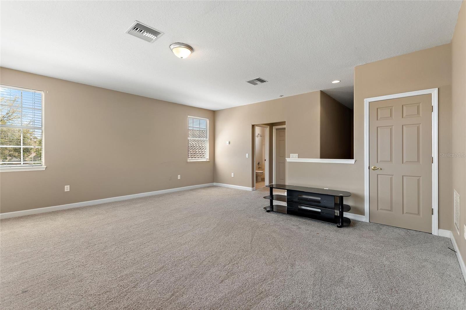 Image 89 of 92 For 419 Chelsea Avenue