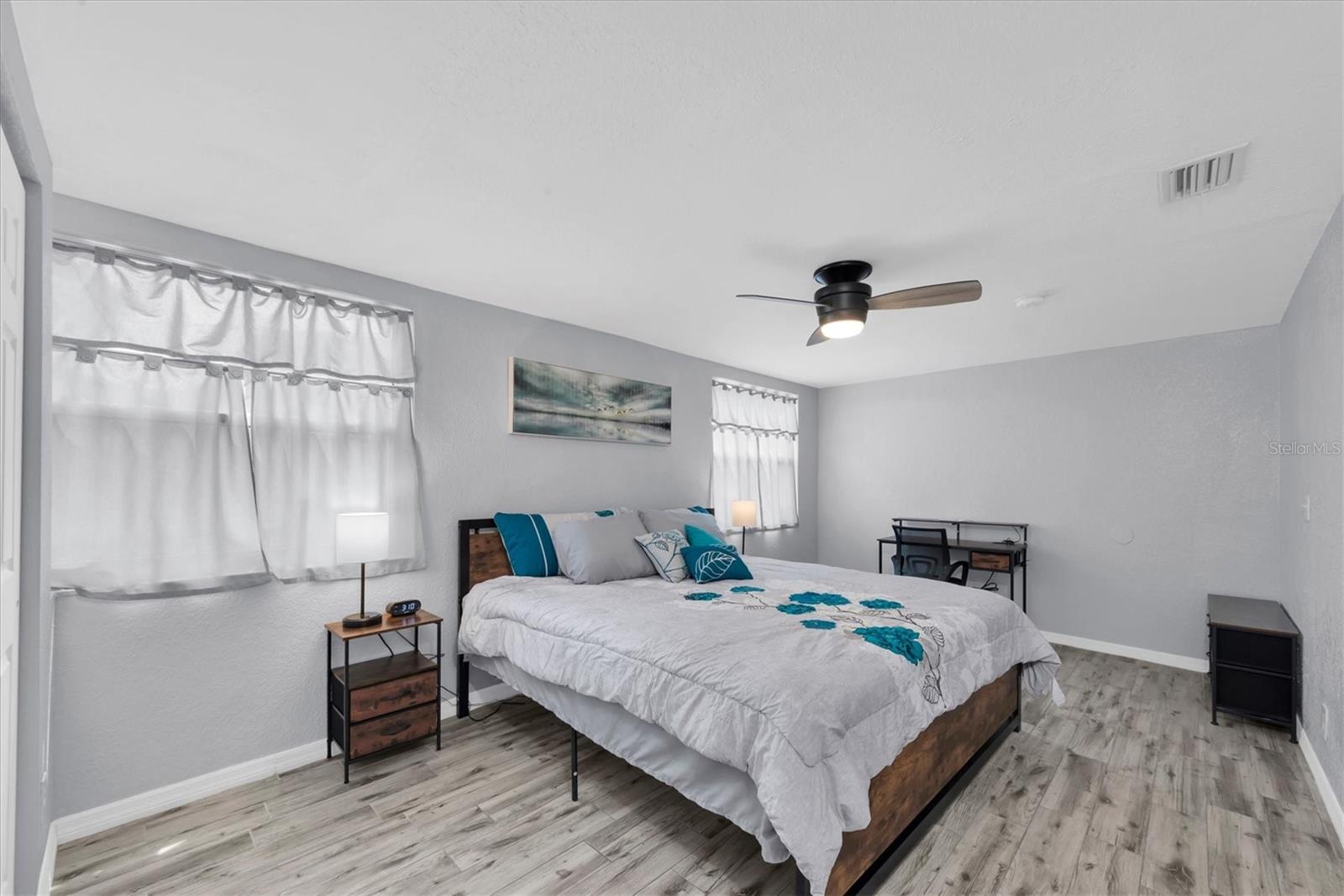 Image 15 of 96 For 819 10th Street Sw