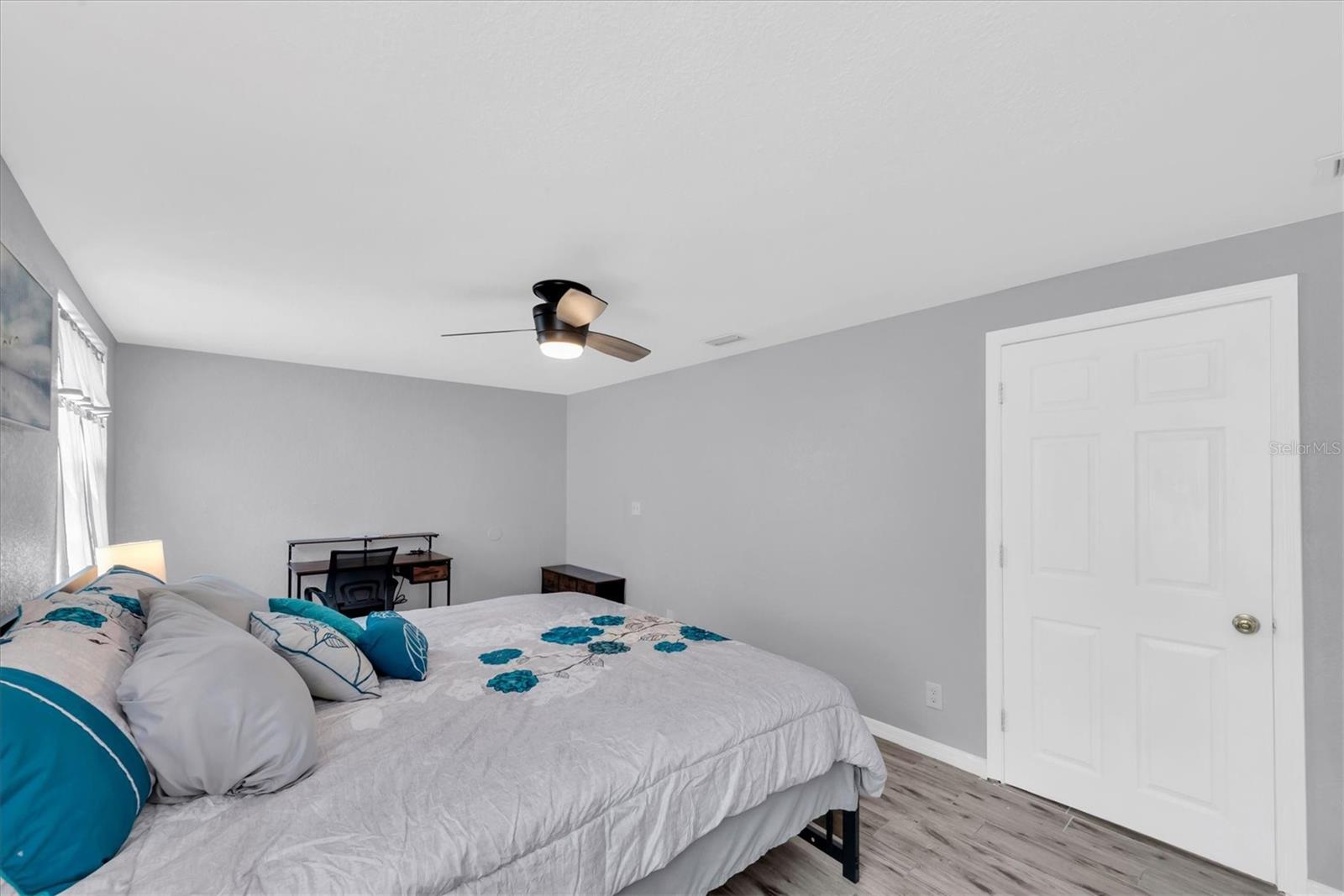 Image 17 of 96 For 819 10th Street Sw