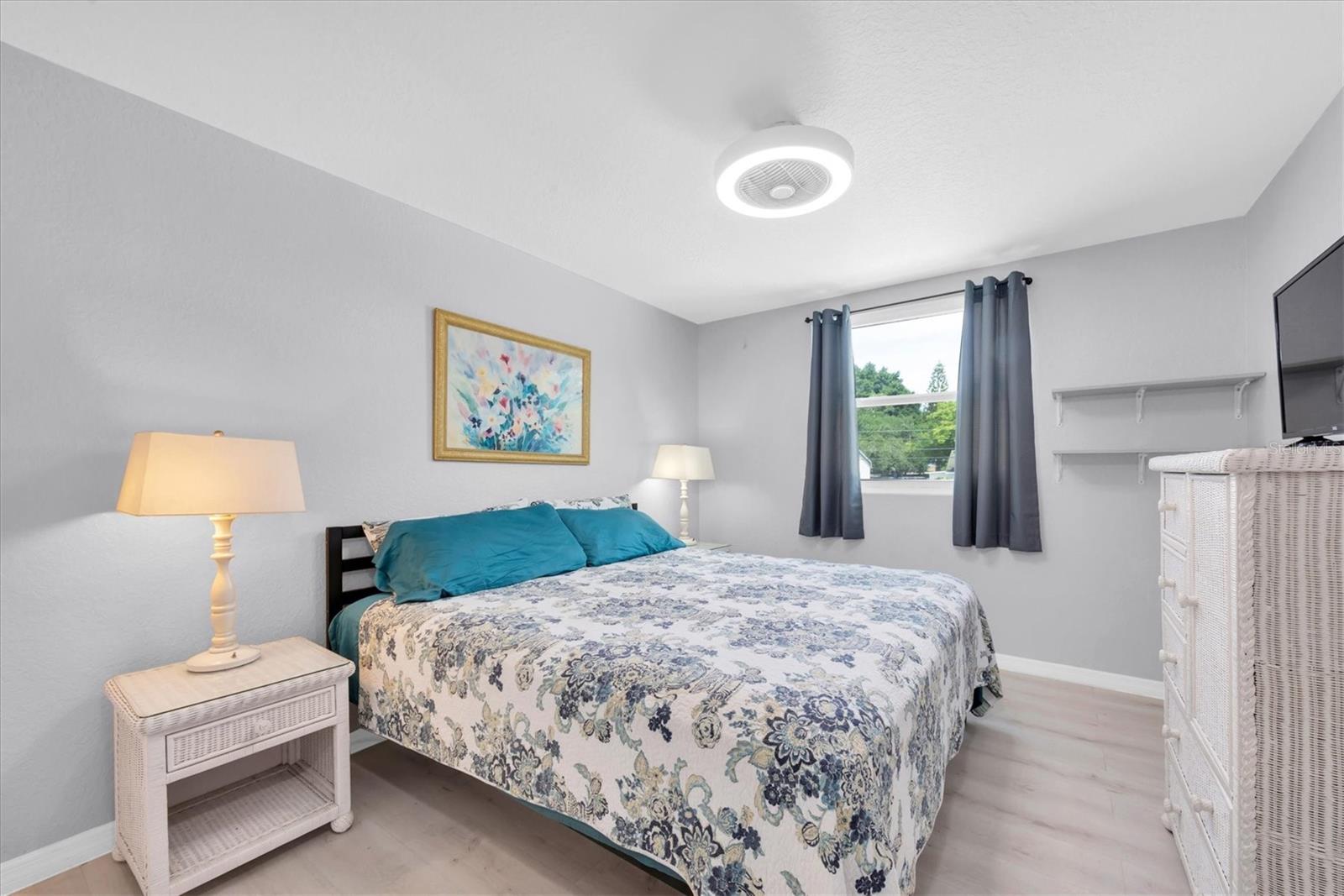 Image 35 of 96 For 819 10th Street Sw