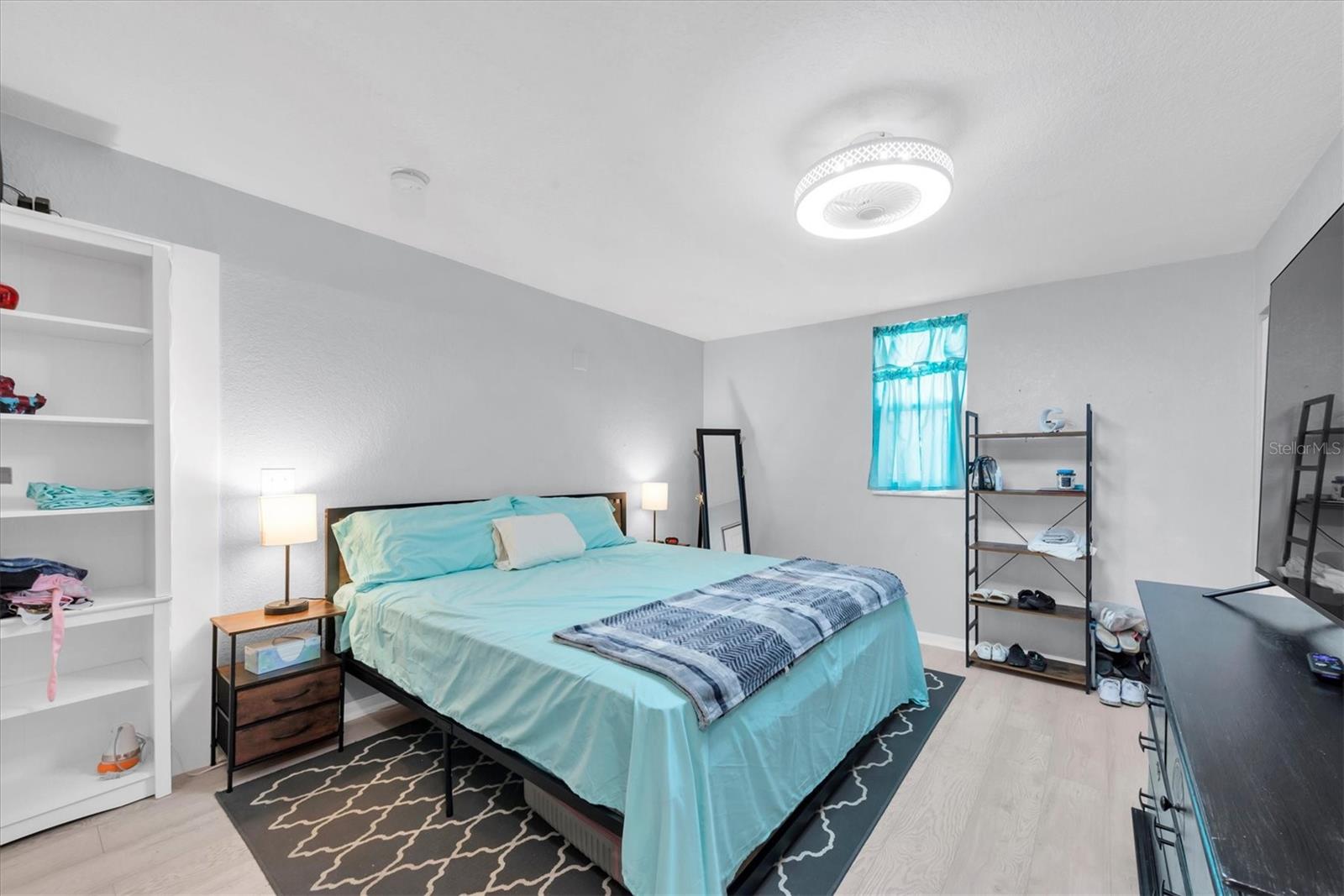 Image 42 of 96 For 819 10th Street Sw