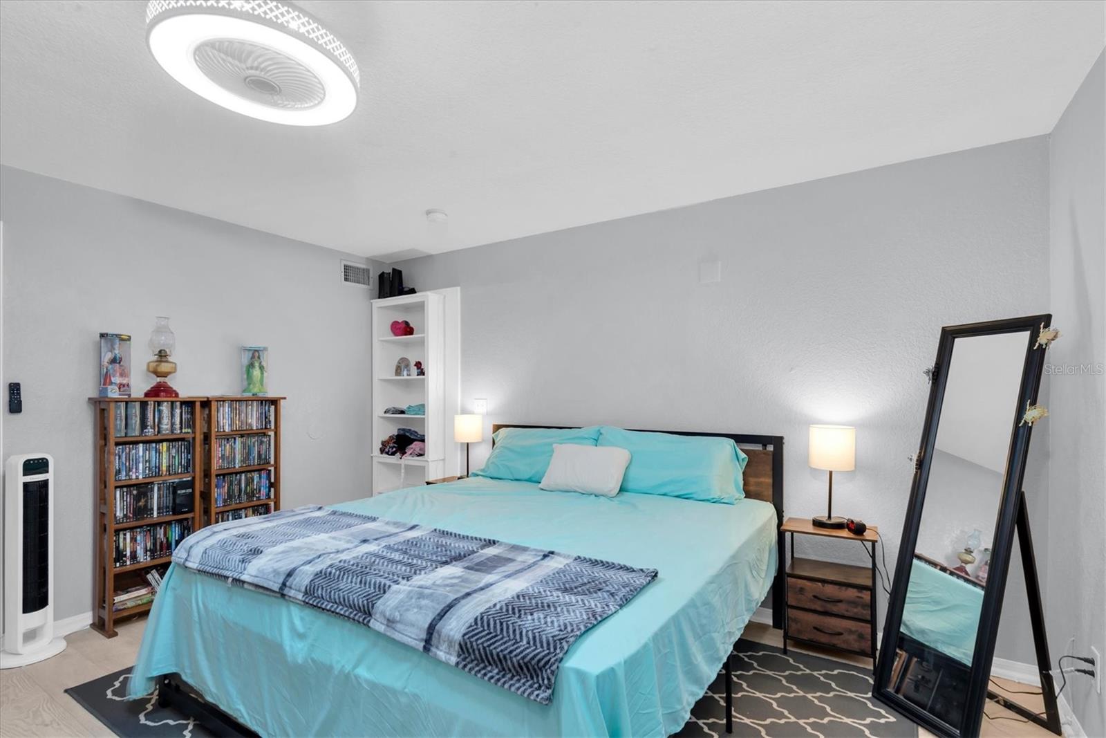 Image 43 of 96 For 819 10th Street Sw