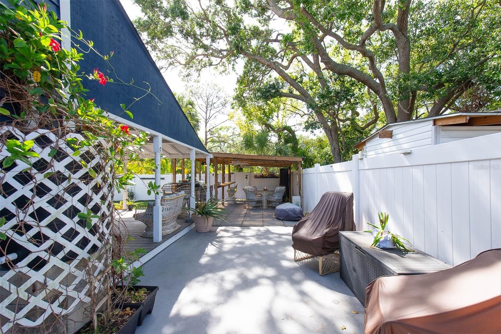 Image 56 of 96 For 819 10th Street Sw