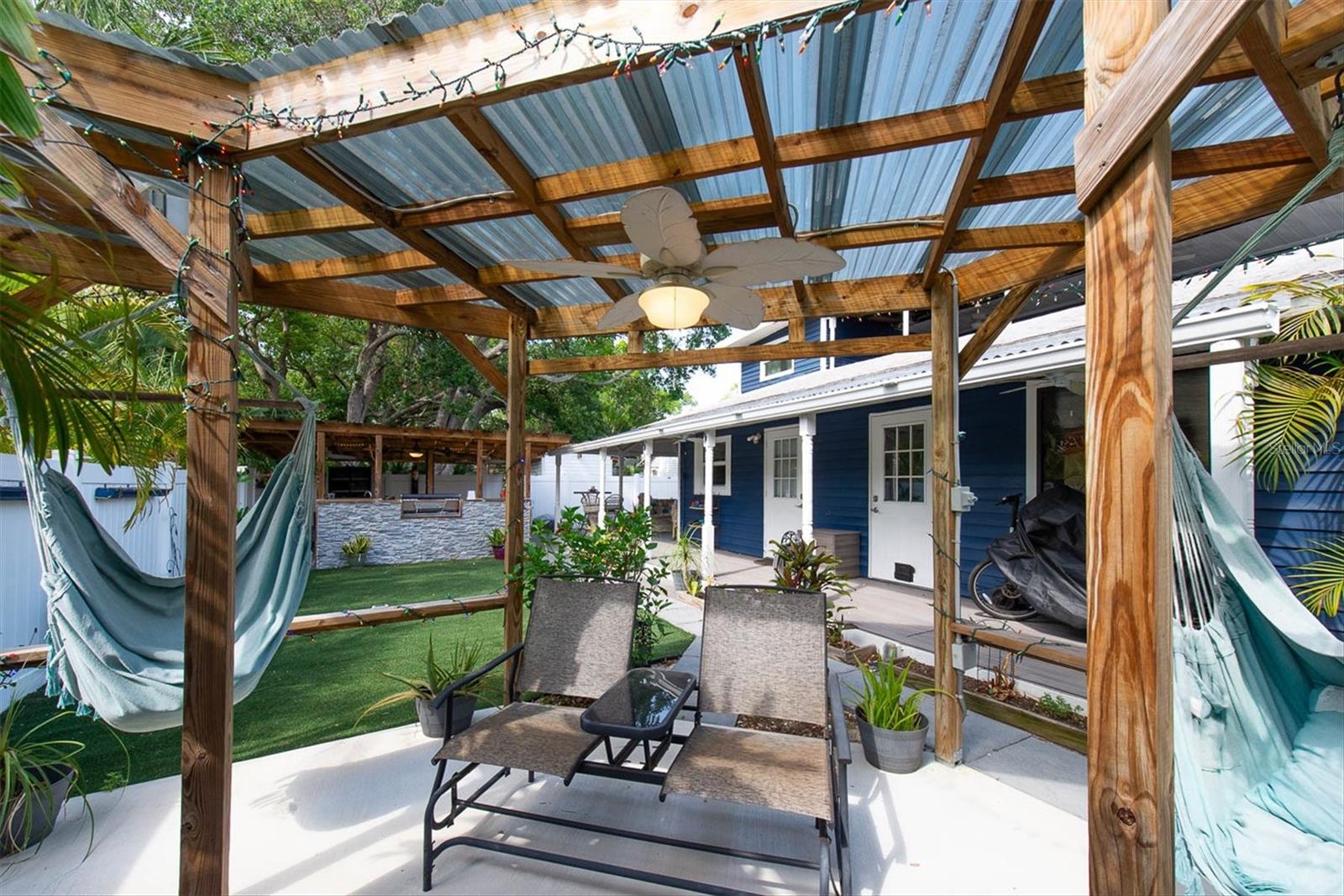 Image 63 of 96 For 819 10th Street Sw