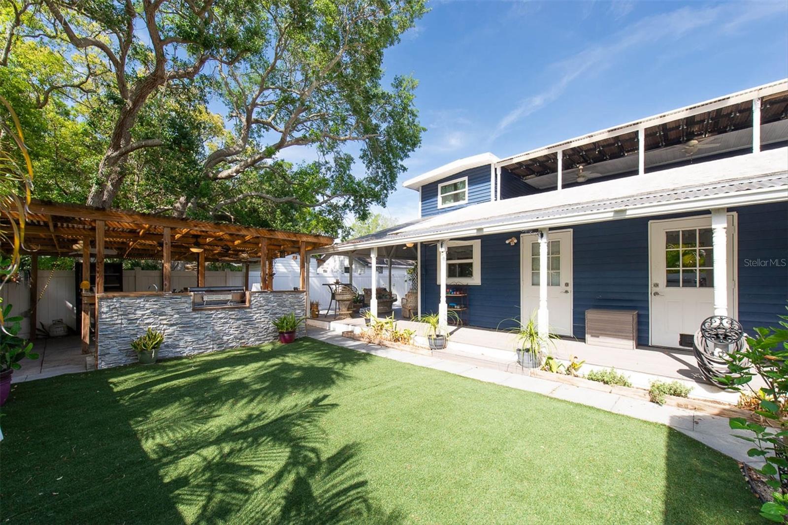 Image 65 of 96 For 819 10th Street Sw