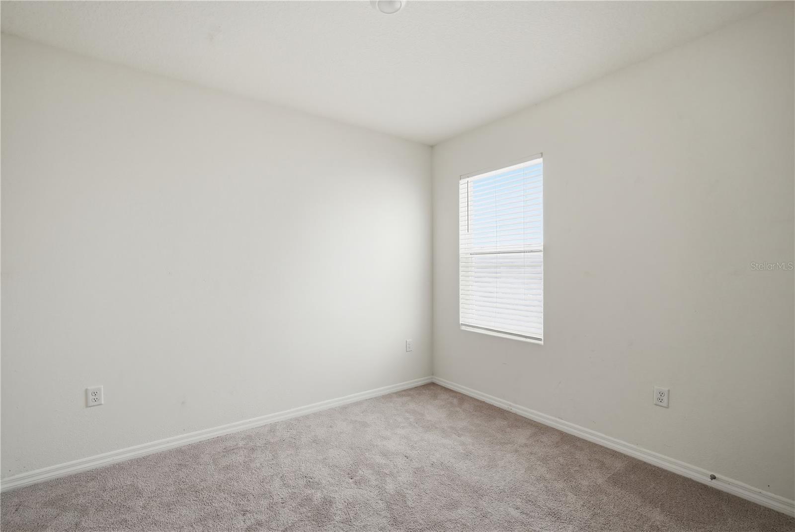 Image 11 of 25 For 5217 Hillside Meadow Place